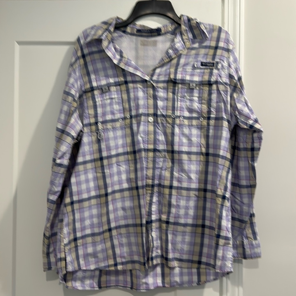 Columbia PFG women’s performance shirt